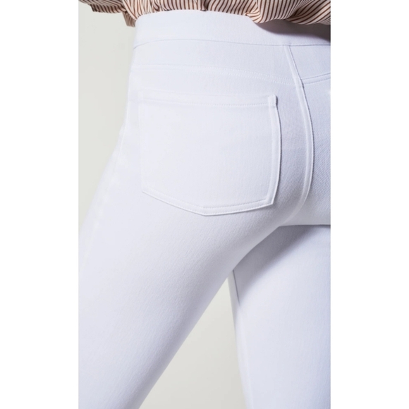SPANX White Ankle-Length Sculpting Leggings - Size XSP - Picture 3 of 11